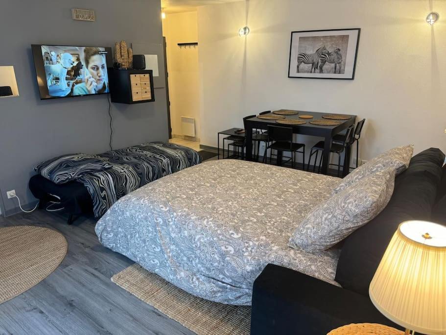 Appartement Confort Et Balcon Ludon-Médoc Екстериор снимка